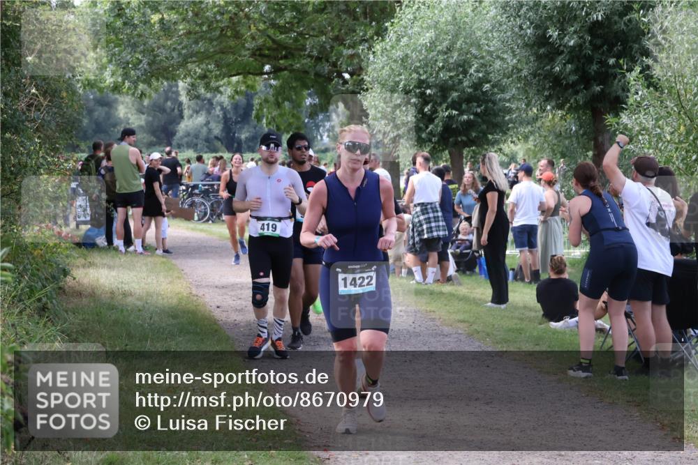 31.08.2025 - Elbe Triathlon Hamburg Luisa Fischer http://msf.ph/oto/8670979 31.08.2025 11:54:36 Laufen 419, 1422 meine-sportfotos.de