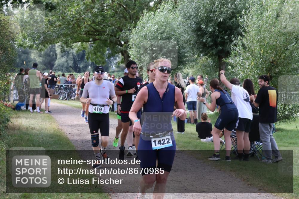 31.08.2025 - Elbe Triathlon Hamburg Luisa Fischer http://msf.ph/oto/8670985 31.08.2025 11:54:37 Laufen 419, 1422 meine-sportfotos.de