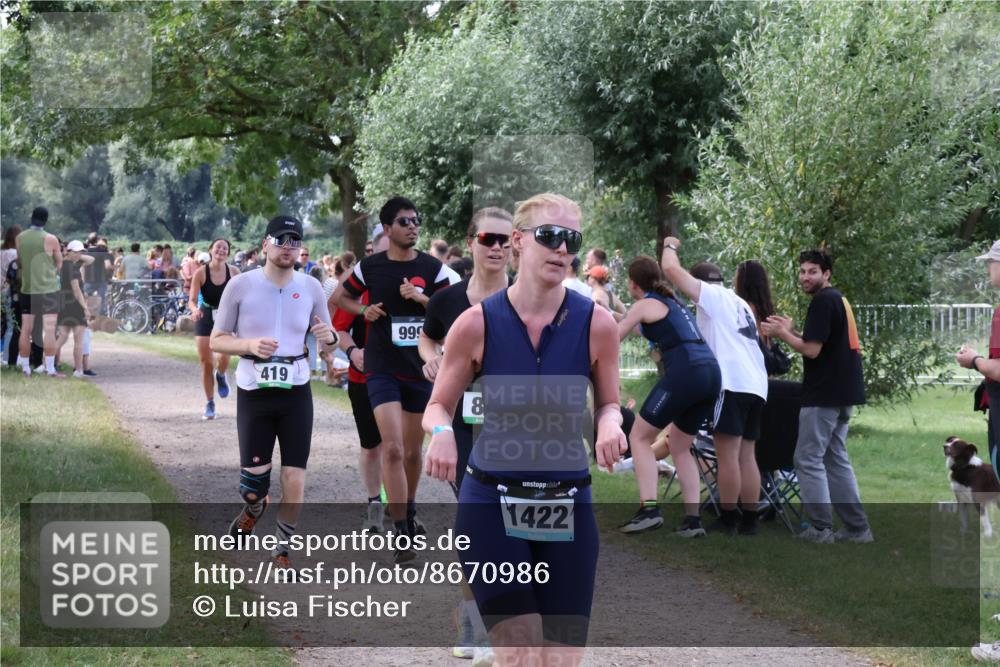 31.08.2025 - Elbe Triathlon Hamburg Luisa Fischer http://msf.ph/oto/8670986 31.08.2025 11:54:38 Laufen 419, 999, 8, 1422 meine-sportfotos.de