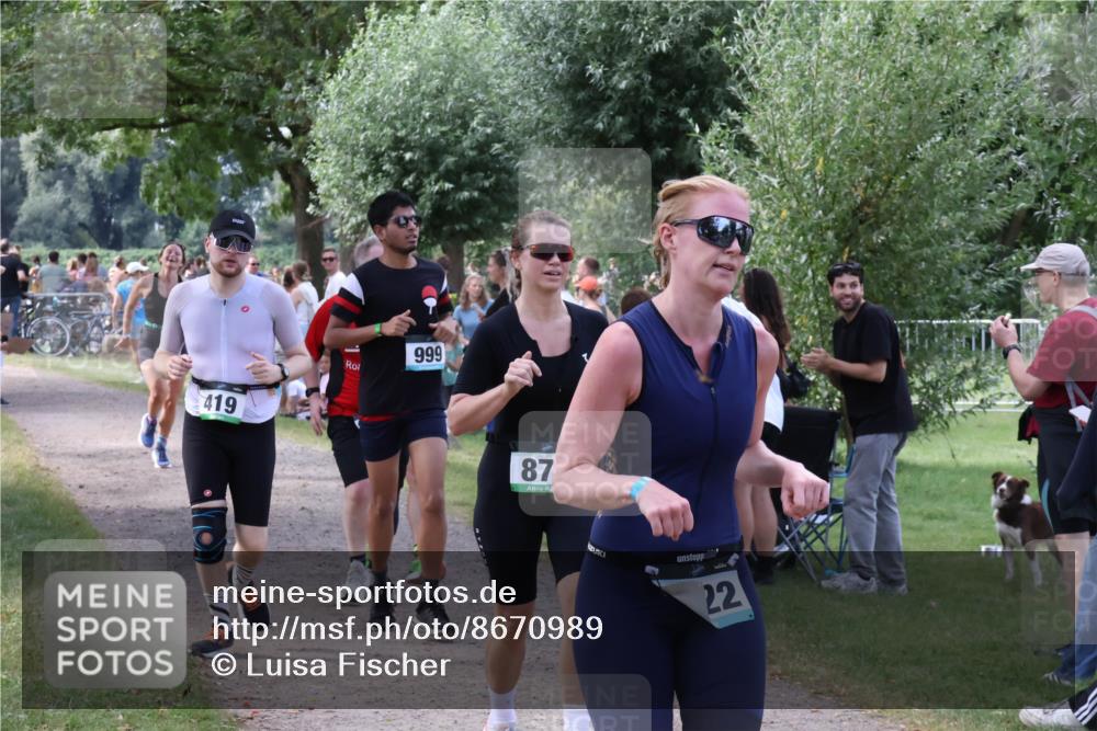 31.08.2025 - Elbe Triathlon Hamburg Luisa Fischer http://msf.ph/oto/8670989 31.08.2025 11:54:38 Laufen 419, 999, 87, 22 meine-sportfotos.de