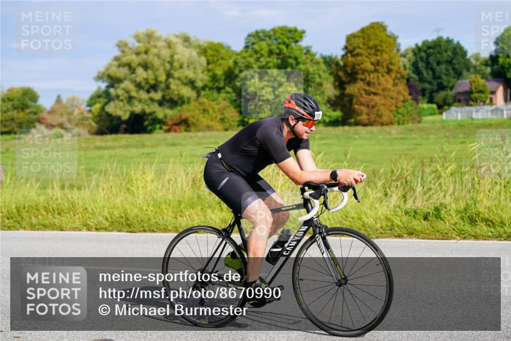 31.08.2025 - Elbe Triathlon Hamburg Michael Burmester http://msf.ph/oto/8670990 31.08.2025 10:01:40 Radfahren 531, 723, 820, 911 meine-sportfotos.de