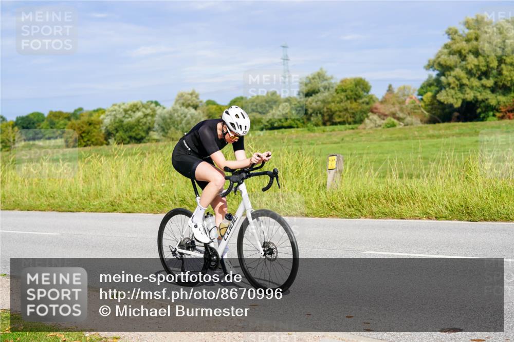 31.08.2025 - Elbe Triathlon Hamburg Michael Burmester http://msf.ph/oto/8670996 31.08.2025 10:01:41 Radfahren 531, 723, 820, 911 meine-sportfotos.de