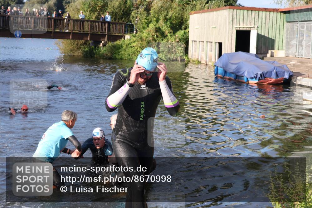 31.08.2025 - Elbe Triathlon Hamburg Luisa Fischer http://msf.ph/oto/8670998 31.08.2025 08:28:26 Schwimmen 196, 206 meine-sportfotos.de