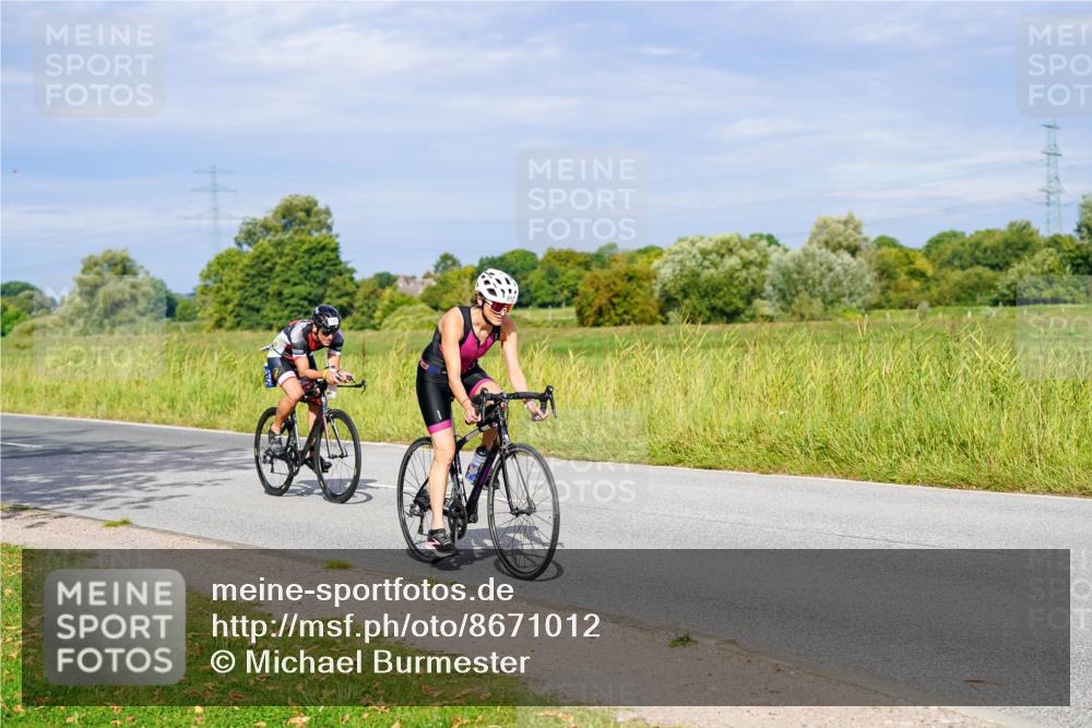 31.08.2025 - Elbe Triathlon Hamburg Michael Burmester http://msf.ph/oto/8671012 31.08.2025 10:01:43 Radfahren 531, 723, 820, 911 meine-sportfotos.de