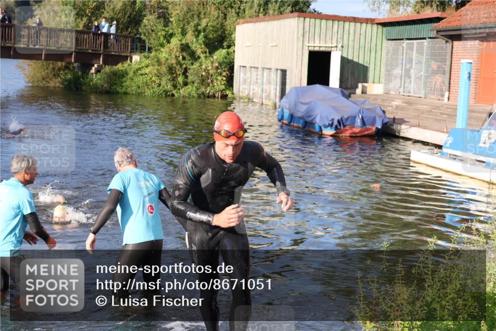 31.08.2025 - Elbe Triathlon Hamburg Luisa Fischer http://msf.ph/oto/8671051 31.08.2025 08:28:37 Schwimmen 186, 205 meine-sportfotos.de