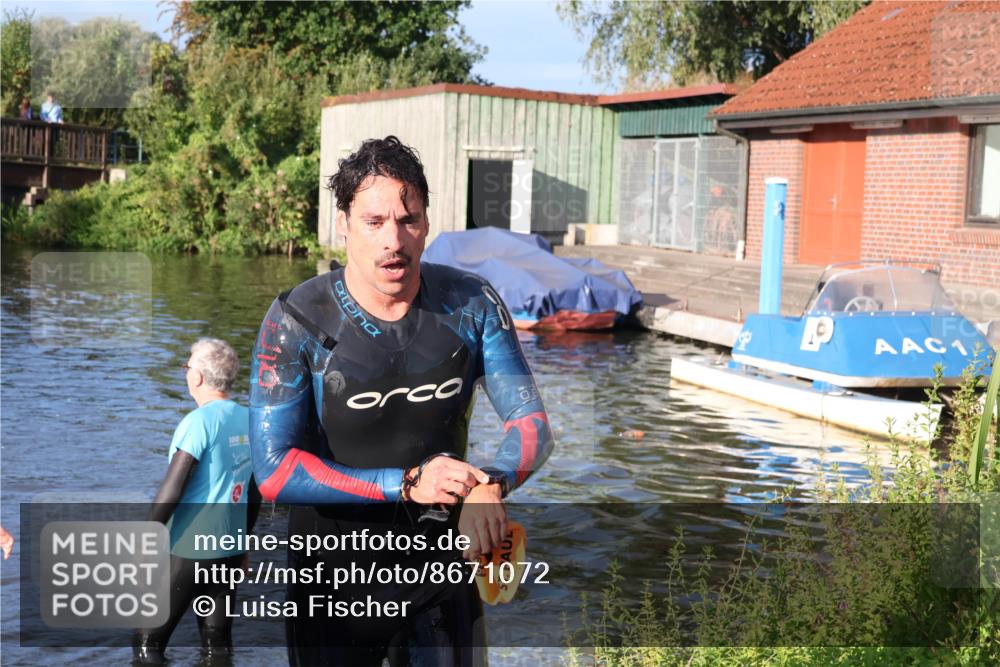 31.08.2025 - Elbe Triathlon Hamburg Luisa Fischer http://msf.ph/oto/8671072 31.08.2025 08:28:57 Schwimmen 167 meine-sportfotos.de