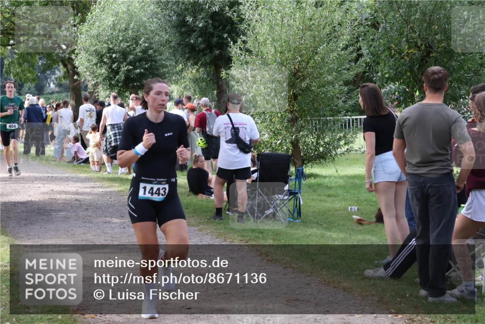 31.08.2025 - Elbe Triathlon Hamburg Luisa Fischer http://msf.ph/oto/8671136 31.08.2025 11:55:15 Laufen 404, 2, 1443, 11 meine-sportfotos.de