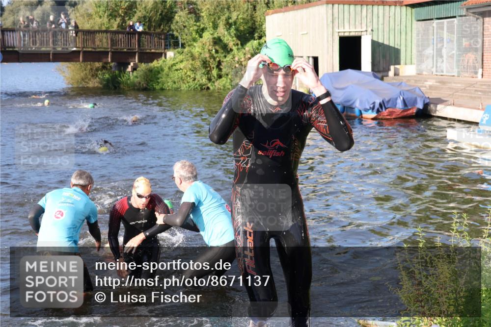 31.08.2025 - Elbe Triathlon Hamburg Luisa Fischer http://msf.ph/oto/8671137 31.08.2025 08:29:56 Schwimmen 171, 200, 209, 229, 232, 238 meine-sportfotos.de