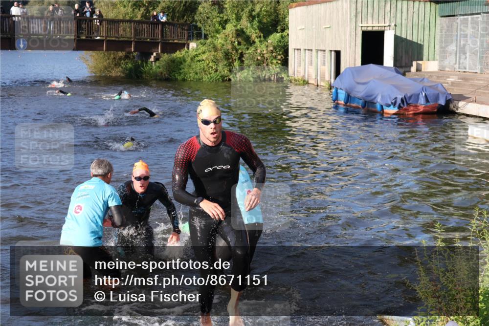 31.08.2025 - Elbe Triathlon Hamburg Luisa Fischer http://msf.ph/oto/8671151 31.08.2025 08:29:58 Schwimmen 171, 200, 209, 232, 238 meine-sportfotos.de
