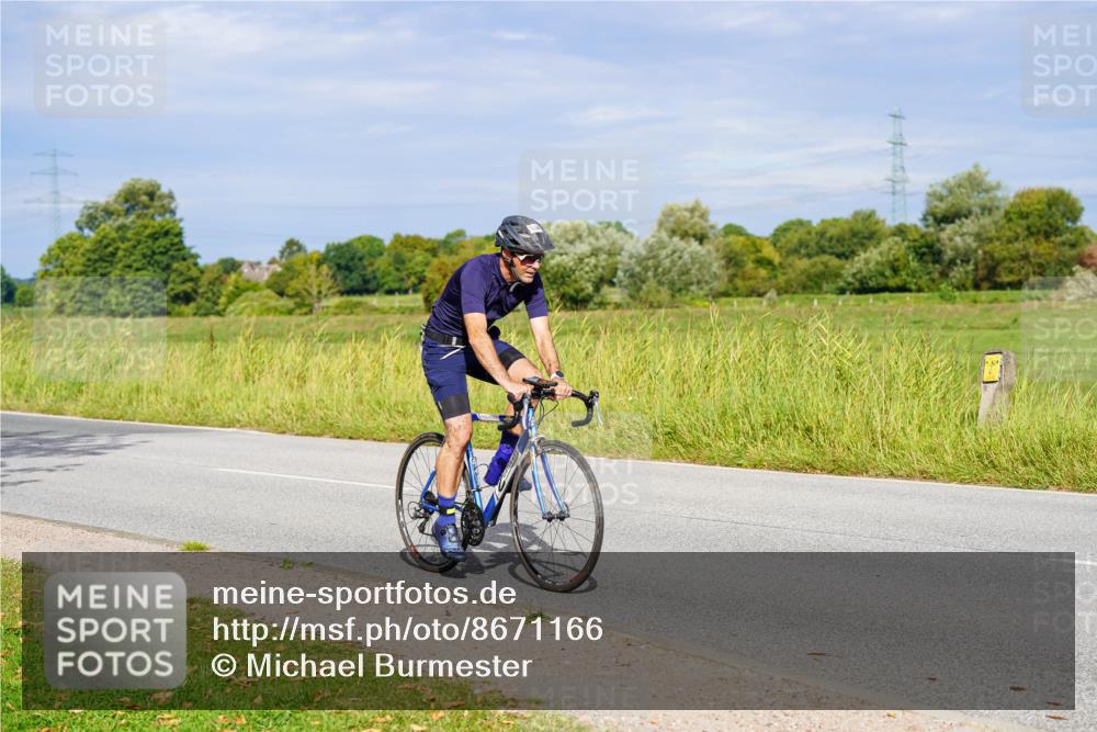 31.08.2025 - Elbe Triathlon Hamburg Michael Burmester http://msf.ph/oto/8671166 31.08.2025 10:02:04 Radfahren 394, 634, 656, 660, 684, 859 meine-sportfotos.de