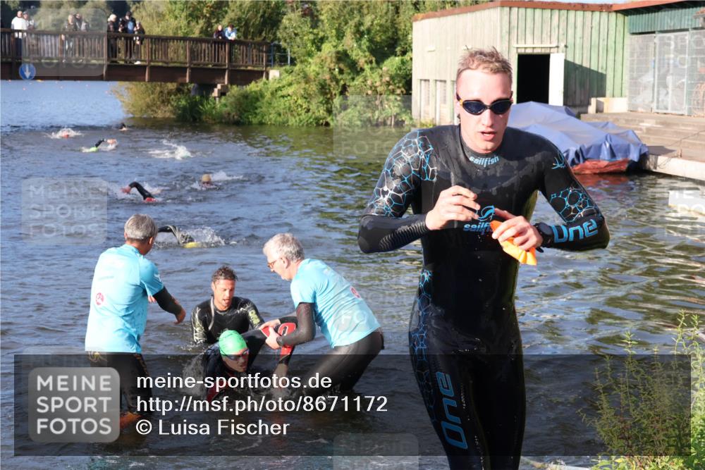 31.08.2025 - Elbe Triathlon Hamburg Luisa Fischer http://msf.ph/oto/8671172 31.08.2025 08:30:00 Schwimmen 171, 200, 209, 232 meine-sportfotos.de