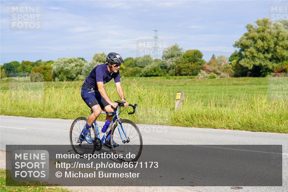31.08.2025 - Elbe Triathlon Hamburg Michael Burmester http://msf.ph/oto/8671173 31.08.2025 10:02:04 Radfahren 394, 634, 656, 660, 684, 859 meine-sportfotos.de