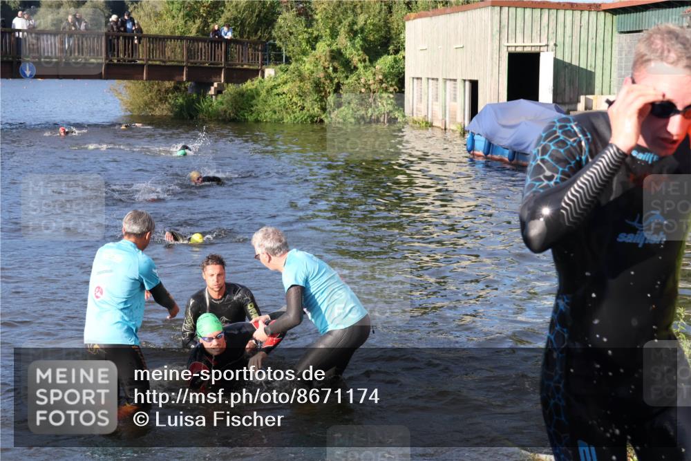 31.08.2025 - Elbe Triathlon Hamburg Luisa Fischer http://msf.ph/oto/8671174 31.08.2025 08:30:01 Schwimmen 171, 200, 209, 232 meine-sportfotos.de
