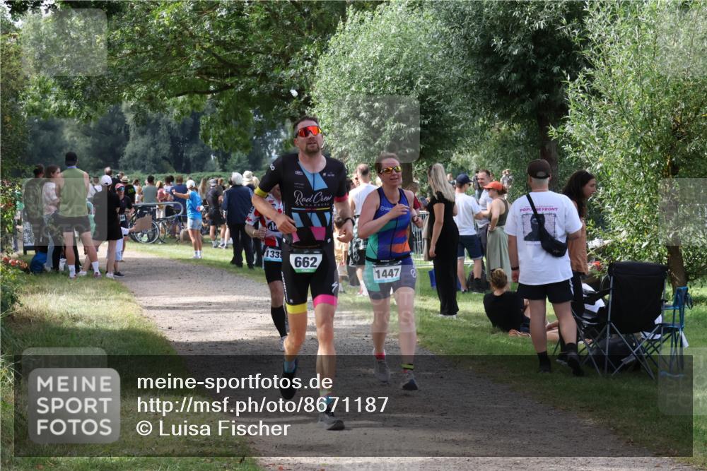 31.08.2025 - Elbe Triathlon Hamburg Luisa Fischer http://msf.ph/oto/8671187 31.08.2025 11:55:24 Laufen 133, 662, 1447 meine-sportfotos.de