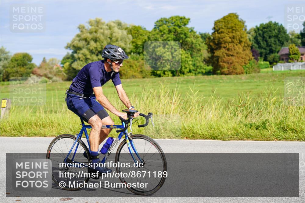 31.08.2025 - Elbe Triathlon Hamburg Michael Burmester http://msf.ph/oto/8671189 31.08.2025 10:02:04 Radfahren 394, 634, 656, 660, 684, 859 meine-sportfotos.de