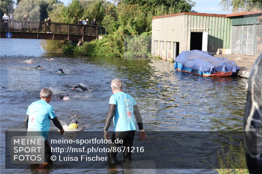 31.08.2025 - Elbe Triathlon Hamburg Luisa Fischer http://msf.ph/oto/8671216 31.08.2025 08:30:06 Schwimmen 172, 200, 232 meine-sportfotos.de