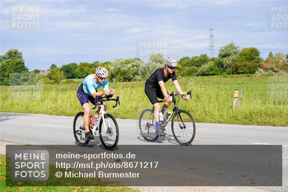 31.08.2025 - Elbe Triathlon Hamburg Michael Burmester http://msf.ph/oto/8671217 31.08.2025 10:02:08 Radfahren 394, 569, 634, 656, 660, 838, 859 meine-sportfotos.de