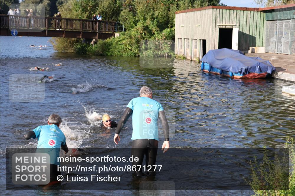 31.08.2025 - Elbe Triathlon Hamburg Luisa Fischer http://msf.ph/oto/8671277 31.08.2025 08:30:13 Schwimmen 172, 187, 242 meine-sportfotos.de