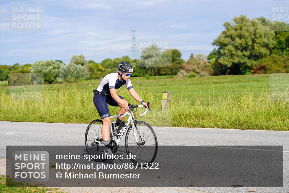 31.08.2025 - Elbe Triathlon Hamburg Michael Burmester http://msf.ph/oto/8671322 31.08.2025 10:02:33 Radfahren 421, 754, 930 meine-sportfotos.de