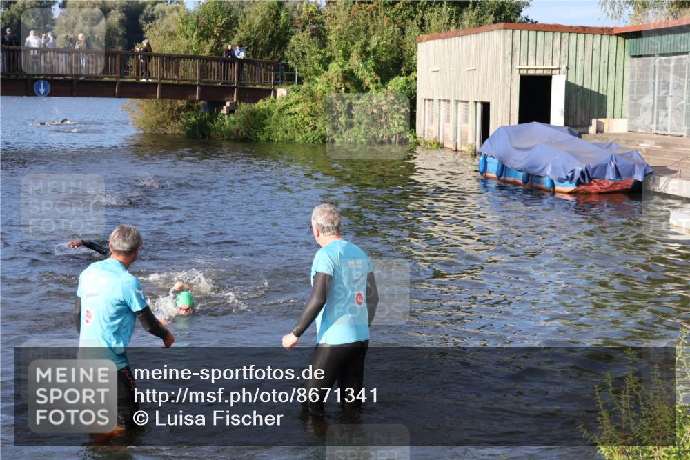 31.08.2025 - Elbe Triathlon Hamburg Luisa Fischer http://msf.ph/oto/8671341 31.08.2025 08:30:22 Schwimmen 187, 223, 242 meine-sportfotos.de