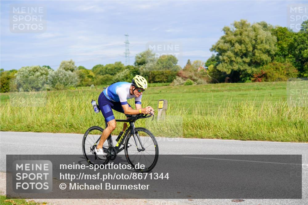 31.08.2025 - Elbe Triathlon Hamburg Michael Burmester http://msf.ph/oto/8671344 31.08.2025 10:02:35 Radfahren 754, 930 meine-sportfotos.de
