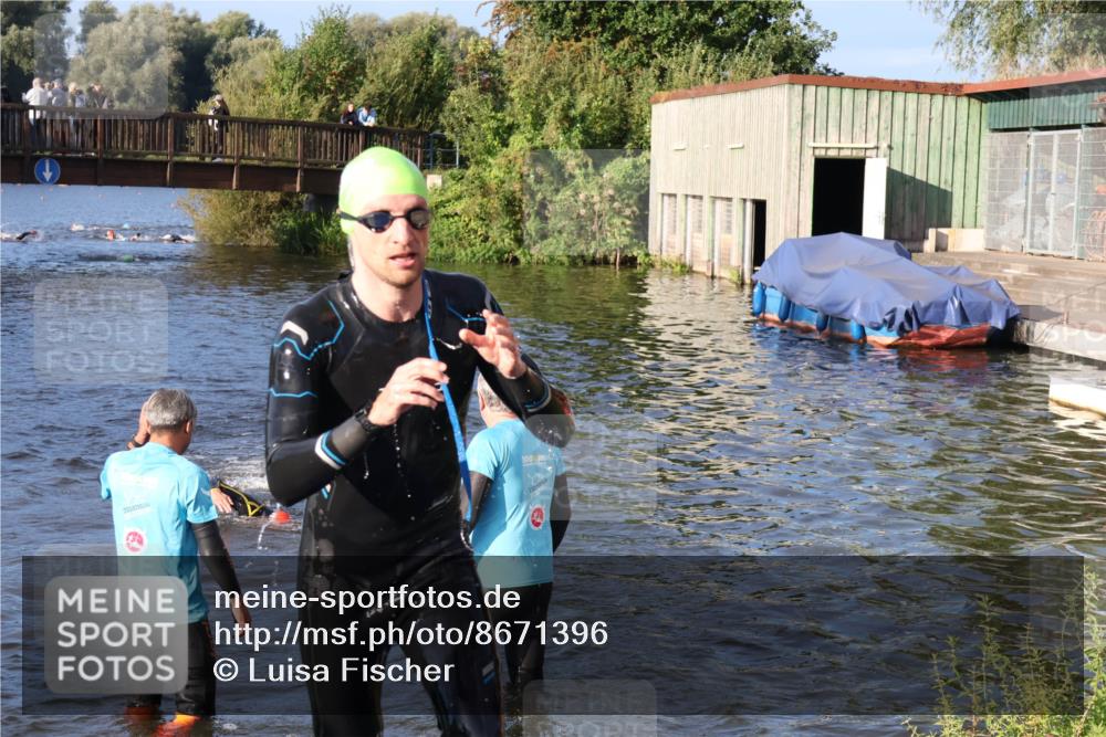 31.08.2025 - Elbe Triathlon Hamburg Luisa Fischer http://msf.ph/oto/8671396 31.08.2025 08:30:34 Schwimmen 191, 220 meine-sportfotos.de