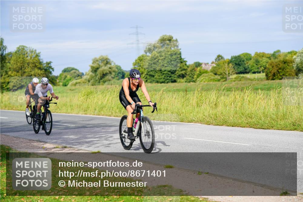 31.08.2025 - Elbe Triathlon Hamburg Michael Burmester http://msf.ph/oto/8671401 31.08.2025 10:02:55 Radfahren 428, 618, 638, 682, 727, 739, 850, 912 meine-sportfotos.de