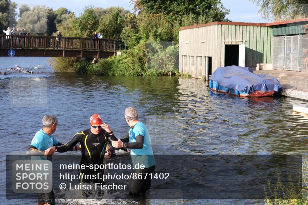 31.08.2025 - Elbe Triathlon Hamburg Luisa Fischer http://msf.ph/oto/8671402 31.08.2025 08:30:40 Schwimmen 191, 230 meine-sportfotos.de