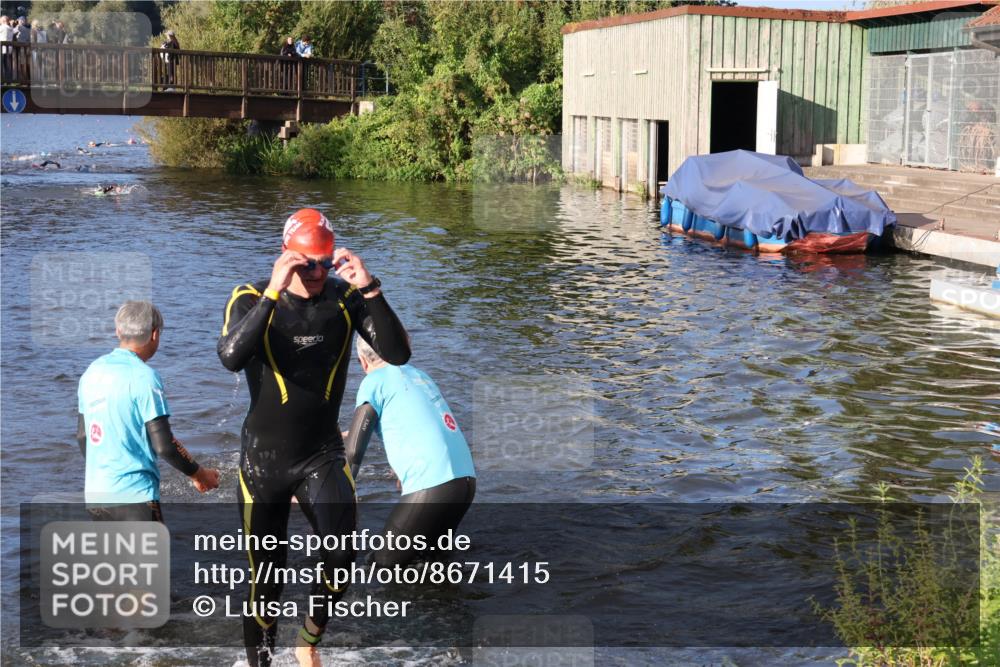 31.08.2025 - Elbe Triathlon Hamburg Luisa Fischer http://msf.ph/oto/8671415 31.08.2025 08:30:41 Schwimmen 191, 230 meine-sportfotos.de