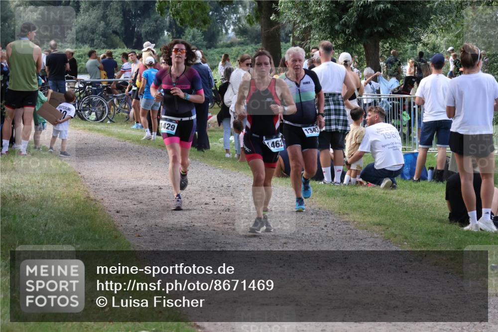 31.08.2025 - Elbe Triathlon Hamburg Luisa Fischer http://msf.ph/oto/8671469 31.08.2025 11:56:54 Laufen 1429, 1462, 1343, 1980 meine-sportfotos.de