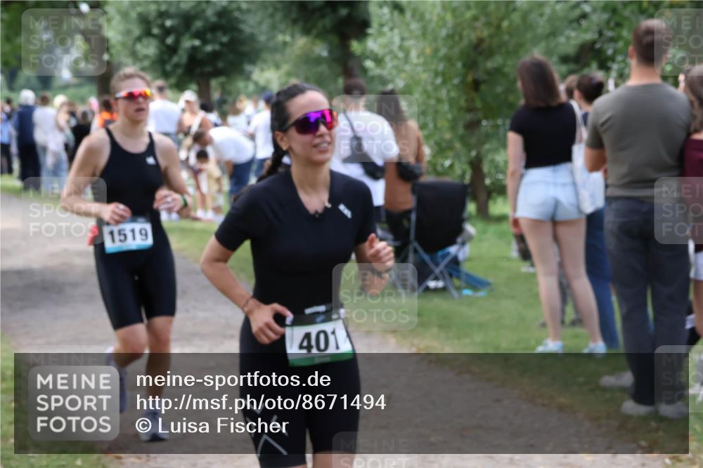 31.08.2025 - Elbe Triathlon Hamburg Luisa Fischer http://msf.ph/oto/8671494 31.08.2025 11:57:20 Laufen 1519, 401 meine-sportfotos.de