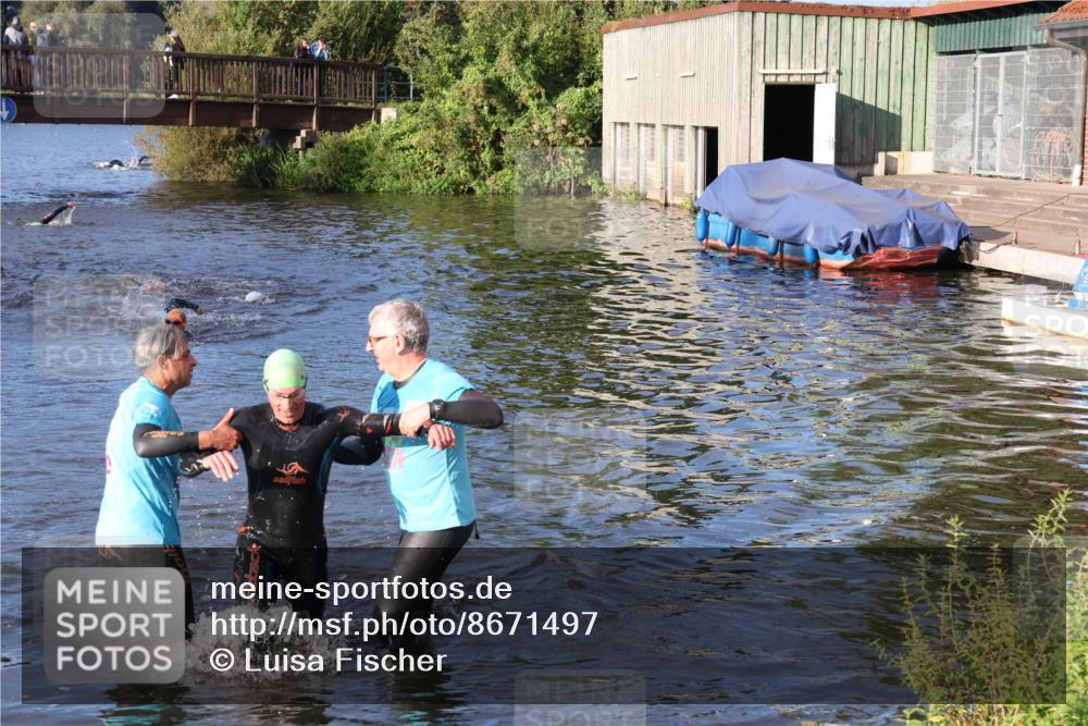 31.08.2025 - Elbe Triathlon Hamburg Luisa Fischer http://msf.ph/oto/8671497 31.08.2025 08:31:20 Schwimmen 219 meine-sportfotos.de