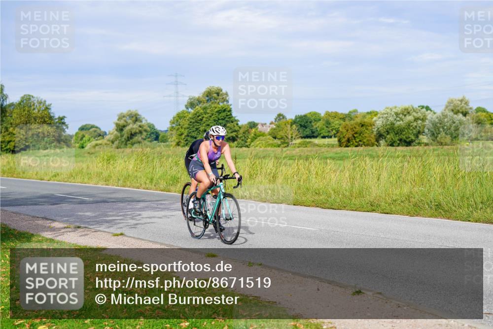 31.08.2025 - Elbe Triathlon Hamburg Michael Burmester http://msf.ph/oto/8671519 31.08.2025 10:03:08 Radfahren 515, 588, 674, 760, 777, 828, 834 meine-sportfotos.de