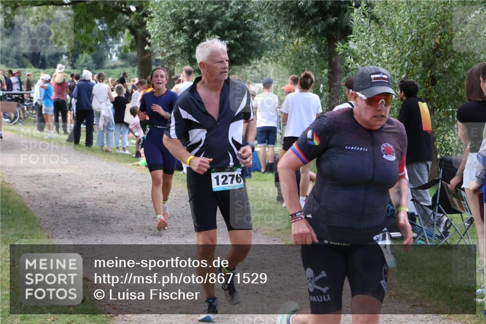 31.08.2025 - Elbe Triathlon Hamburg Luisa Fischer http://msf.ph/oto/8671529 31.08.2025 11:57:43 Laufen 1276 meine-sportfotos.de