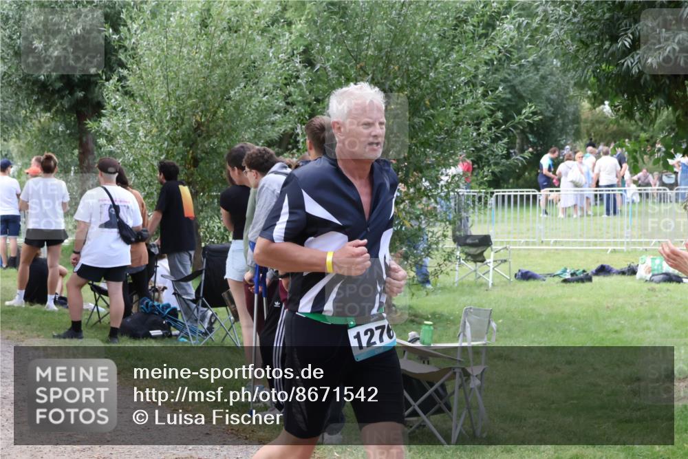 31.08.2025 - Elbe Triathlon Hamburg Luisa Fischer http://msf.ph/oto/8671542 31.08.2025 11:57:44 Laufen 1276 meine-sportfotos.de