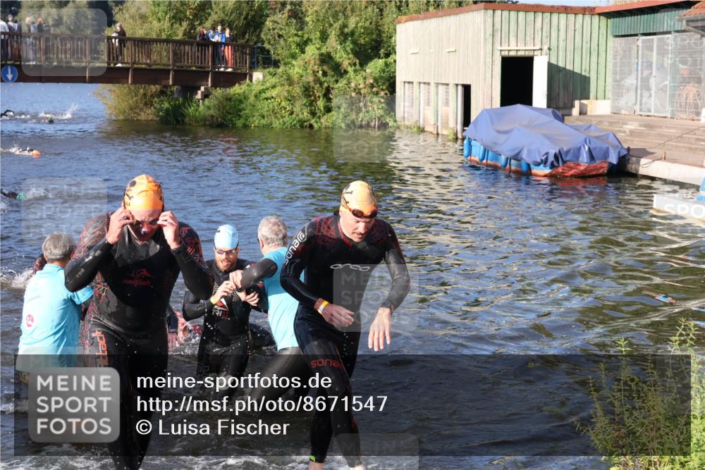 31.08.2025 - Elbe Triathlon Hamburg Luisa Fischer http://msf.ph/oto/8671547 31.08.2025 08:31:37 Schwimmen 169, 180, 189, 208, 211, 227 meine-sportfotos.de