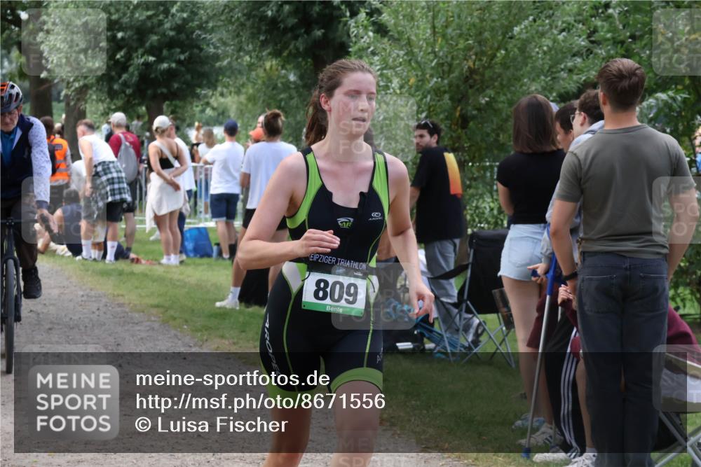 31.08.2025 - Elbe Triathlon Hamburg Luisa Fischer http://msf.ph/oto/8671556 31.08.2025 11:57:51 Laufen 809 meine-sportfotos.de