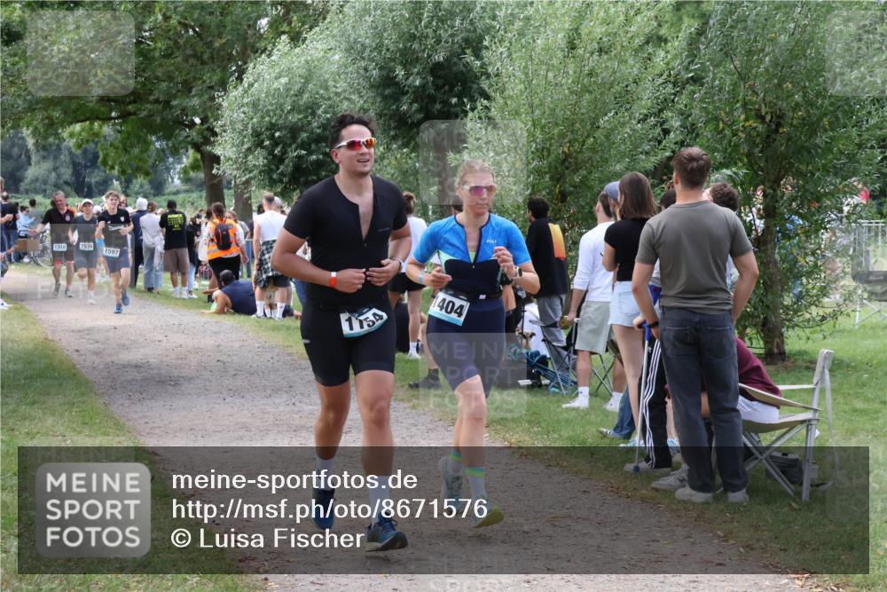 31.08.2025 - Elbe Triathlon Hamburg Luisa Fischer http://msf.ph/oto/8671576 31.08.2025 11:58:07 Laufen 1316, 1576, 1597, 1404 meine-sportfotos.de