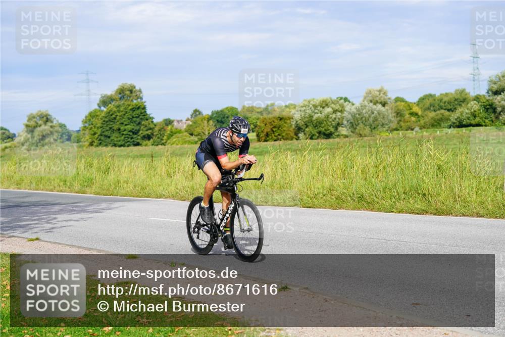 31.08.2025 - Elbe Triathlon Hamburg Michael Burmester http://msf.ph/oto/8671616 31.08.2025 10:03:19 Radfahren 510, 595, 603, 658, 816, 901, 915 meine-sportfotos.de