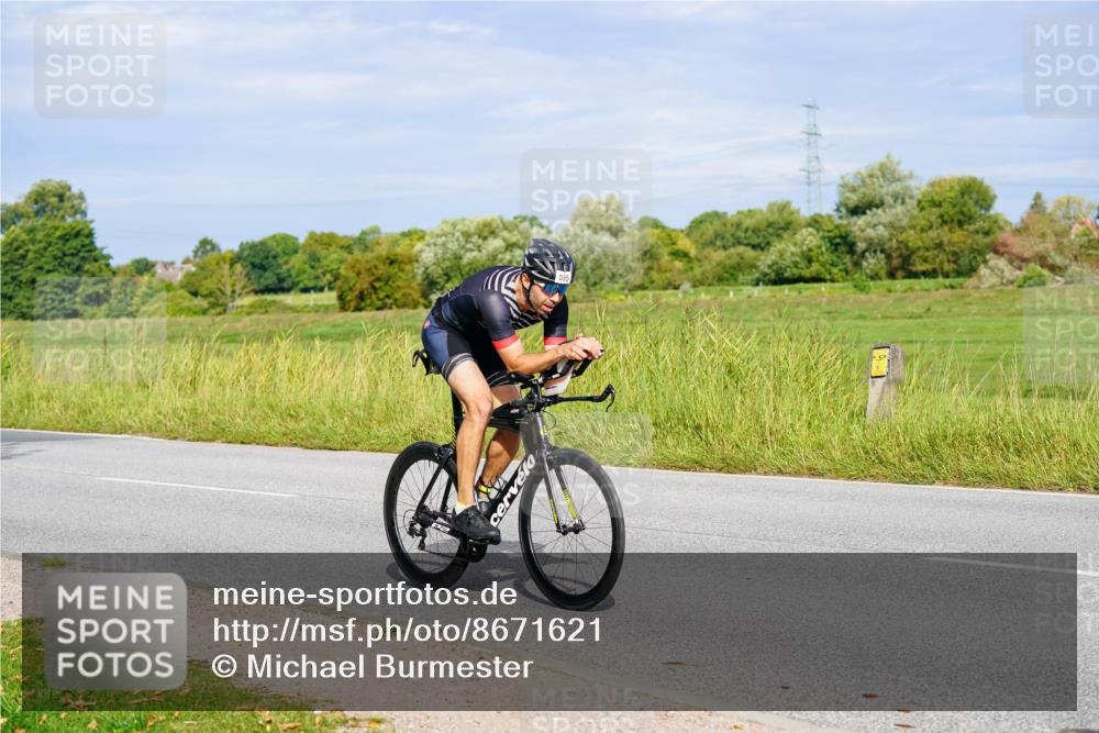 31.08.2025 - Elbe Triathlon Hamburg Michael Burmester http://msf.ph/oto/8671621 31.08.2025 10:03:19 Radfahren 510, 595, 603, 658, 816, 901, 915 meine-sportfotos.de