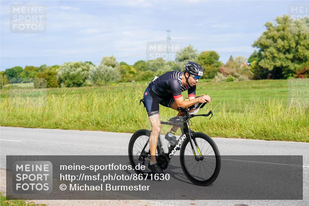 31.08.2025 - Elbe Triathlon Hamburg Michael Burmester http://msf.ph/oto/8671630 31.08.2025 10:03:20 Radfahren 510, 595, 603, 658, 816, 901, 915 meine-sportfotos.de