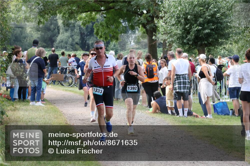 31.08.2025 - Elbe Triathlon Hamburg Luisa Fischer http://msf.ph/oto/8671635 31.08.2025 11:58:21 Laufen 1333, 1392 meine-sportfotos.de