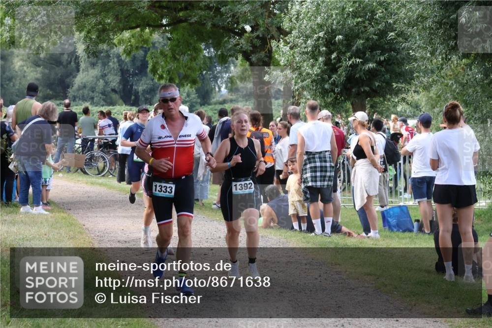 31.08.2025 - Elbe Triathlon Hamburg Luisa Fischer http://msf.ph/oto/8671638 31.08.2025 11:58:22 Laufen 1333, 1392 meine-sportfotos.de