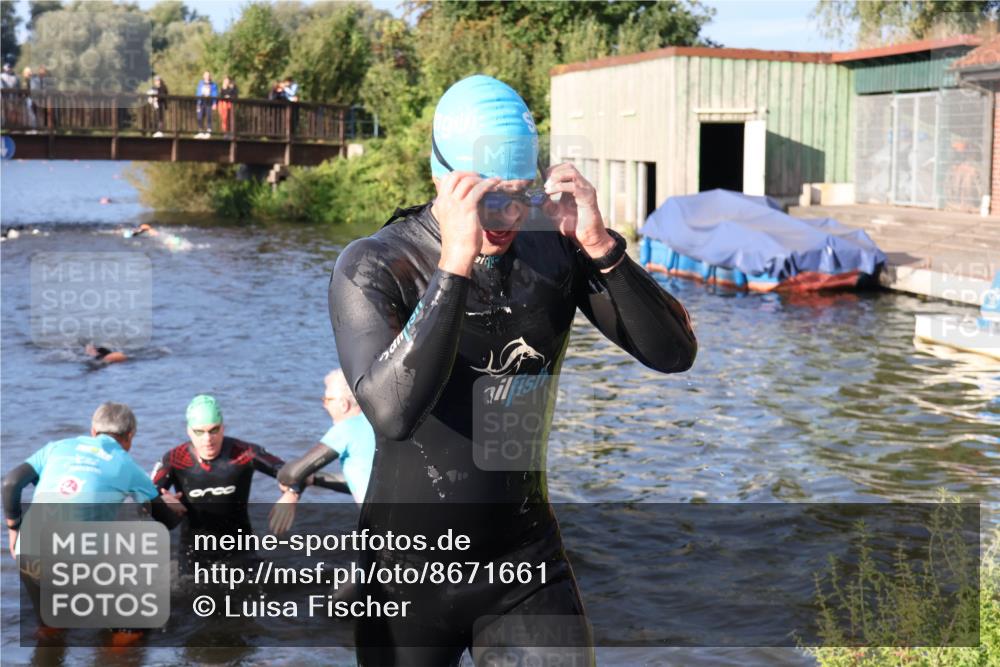 31.08.2025 - Elbe Triathlon Hamburg Luisa Fischer http://msf.ph/oto/8671661 31.08.2025 08:31:55 Schwimmen 182, 216 meine-sportfotos.de