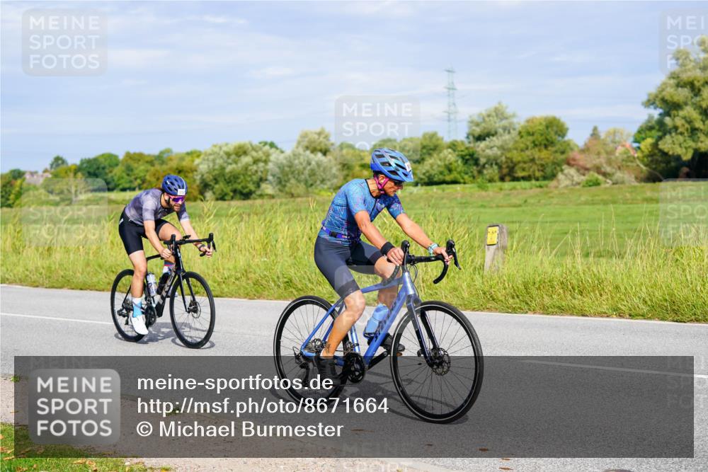 31.08.2025 - Elbe Triathlon Hamburg Michael Burmester http://msf.ph/oto/8671664 31.08.2025 10:03:23 Radfahren 510, 595, 658, 816, 915 meine-sportfotos.de