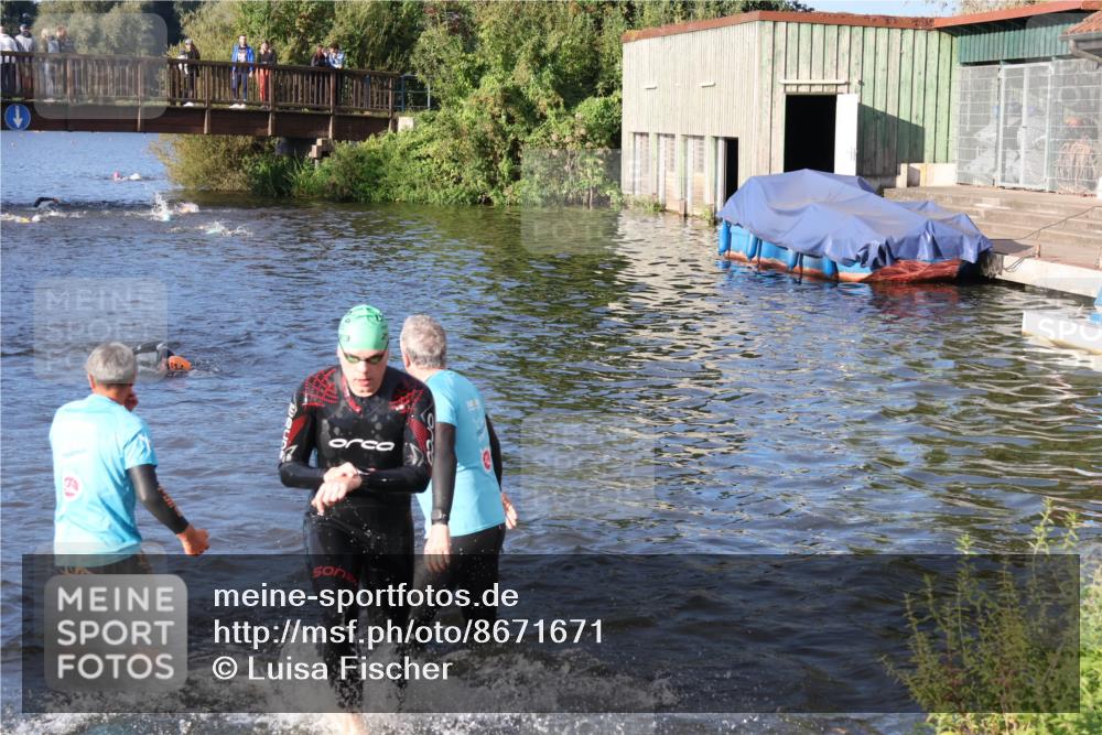 31.08.2025 - Elbe Triathlon Hamburg Luisa Fischer http://msf.ph/oto/8671671 31.08.2025 08:31:57 Schwimmen 182, 216 meine-sportfotos.de