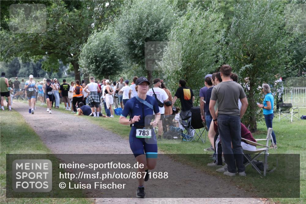 31.08.2025 - Elbe Triathlon Hamburg Luisa Fischer http://msf.ph/oto/8671688 31.08.2025 11:58:30 Laufen 1408, 783 meine-sportfotos.de
