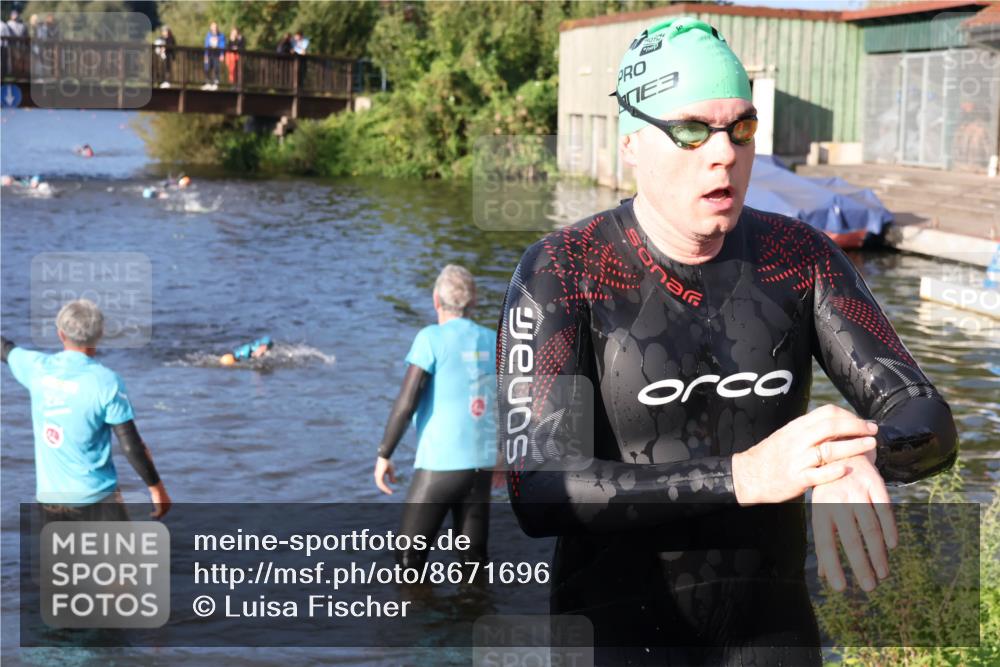 31.08.2025 - Elbe Triathlon Hamburg Luisa Fischer http://msf.ph/oto/8671696 31.08.2025 08:32:00 Schwimmen 216 meine-sportfotos.de