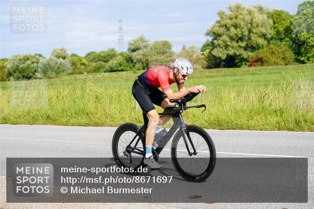 31.08.2025 - Elbe Triathlon Hamburg Michael Burmester http://msf.ph/oto/8671697 31.08.2025 10:03:26 Radfahren 419, 510, 609, 657, 658, 749, 915 meine-sportfotos.de