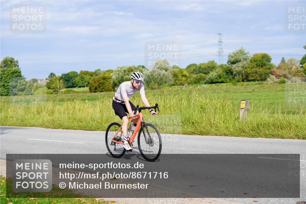 31.08.2025 - Elbe Triathlon Hamburg Michael Burmester http://msf.ph/oto/8671716 31.08.2025 10:03:31 Radfahren 419, 466, 609, 657, 749 meine-sportfotos.de